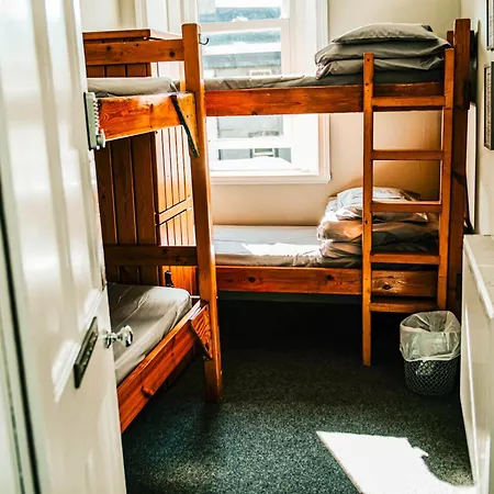 Hostel Denton House *