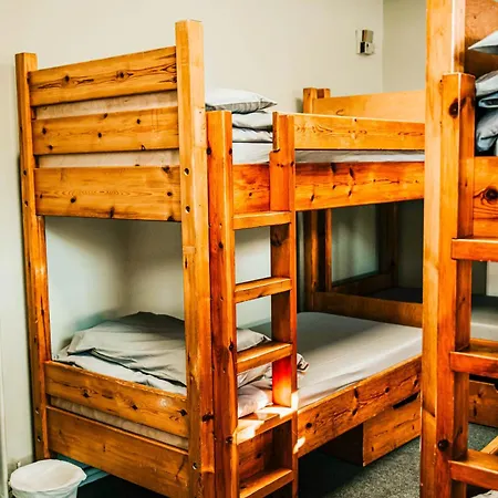 Denton House Хостел Кесвик