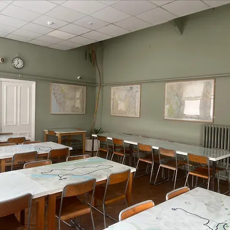 Denton House Хостел Кесвик