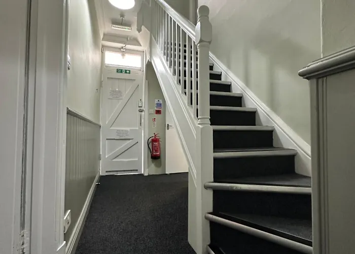 Denton House كيسويك