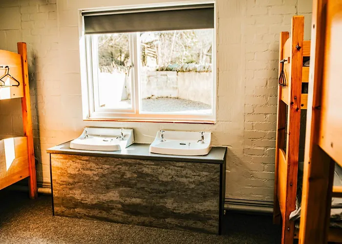 Denton House Hostel *