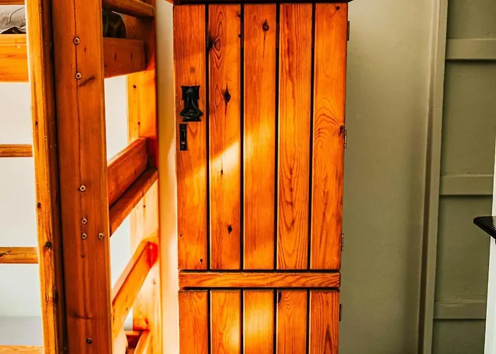 Denton House بيت شباب