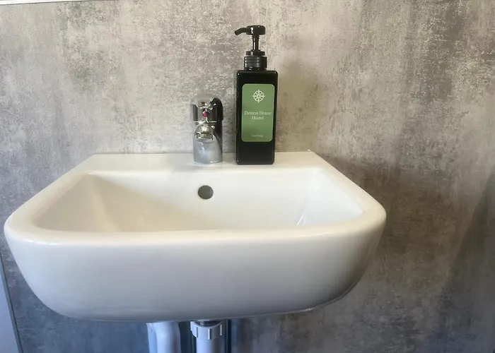 Hostel Denton House *